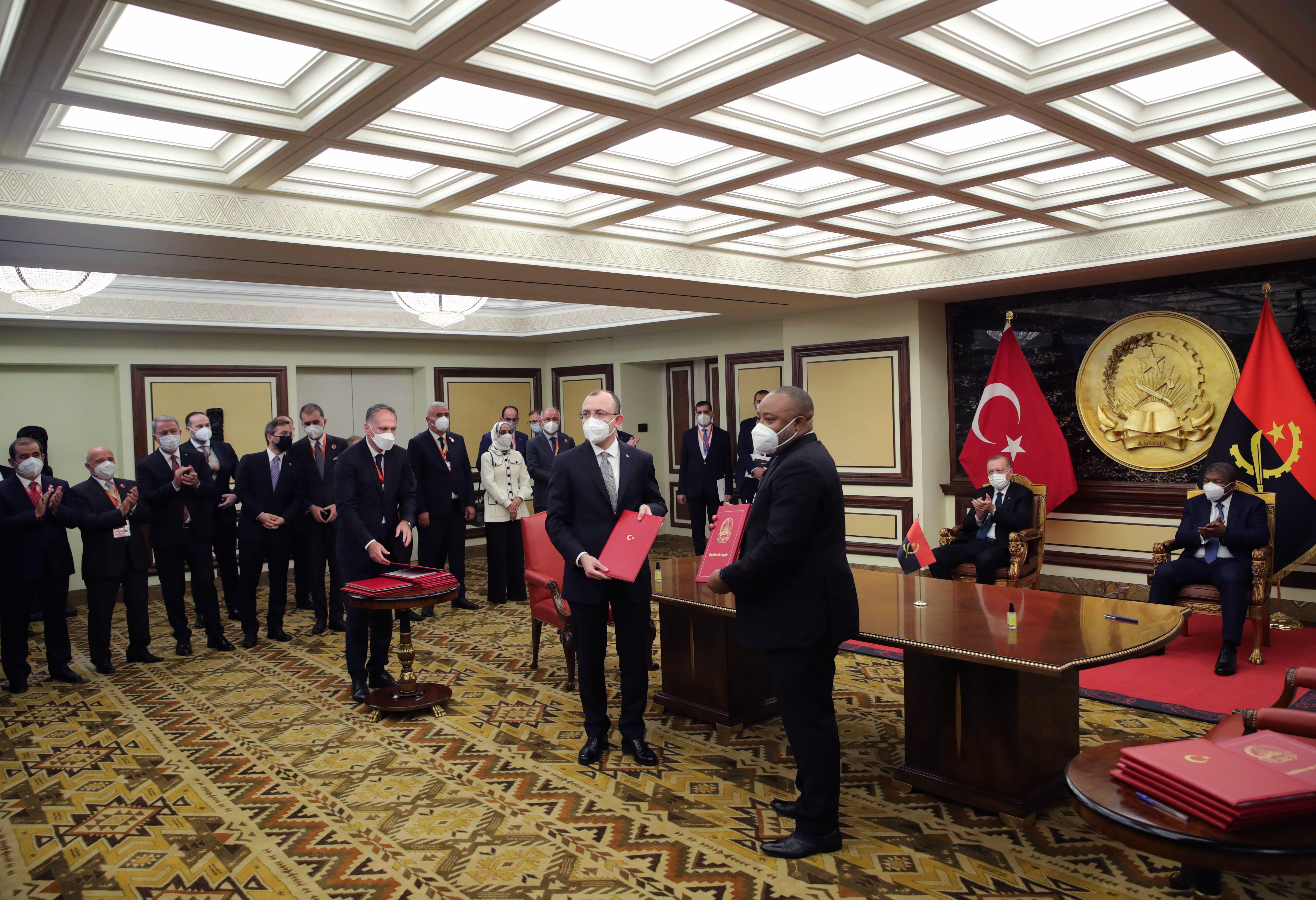 Cumhurbaşkanı Erdoğan: Angola’nın İHA’larla ve SİHA’larla alakalı talepleri oldu