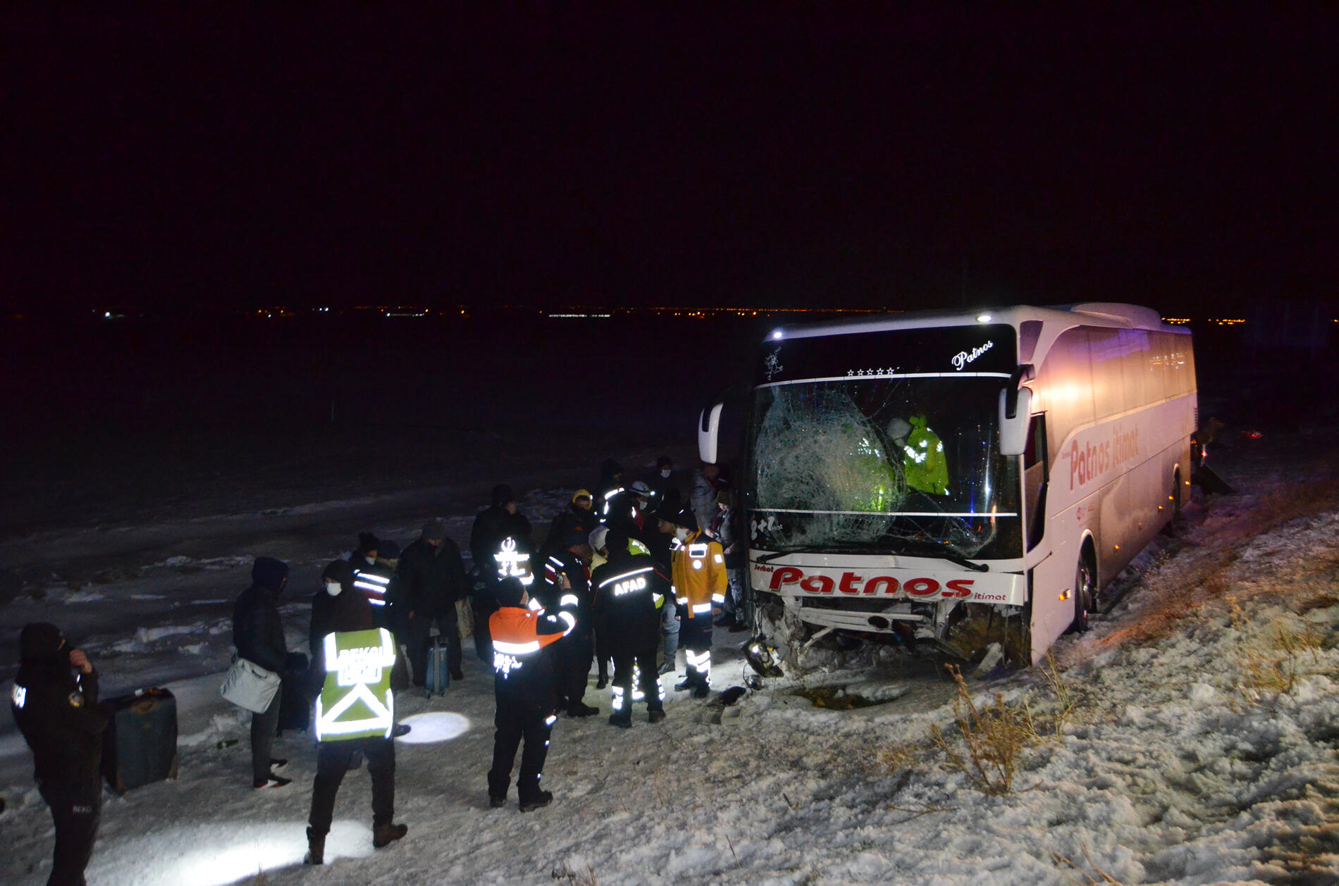 Aksaray’da yolcu otobüsü şarampole düştü: 4 yaralı