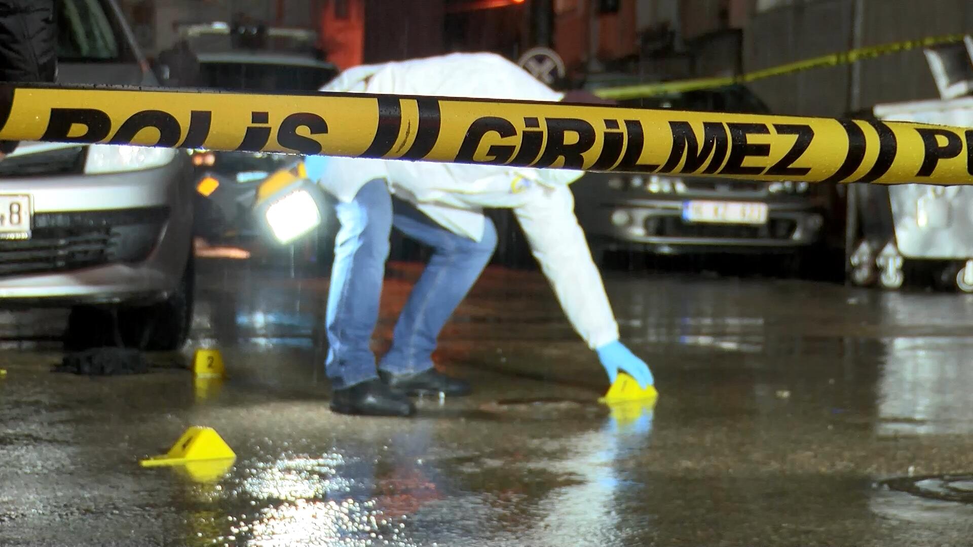 Bursada sokak ortasında silahlı saldırı: 1 ölü, 1 ağır yaralı