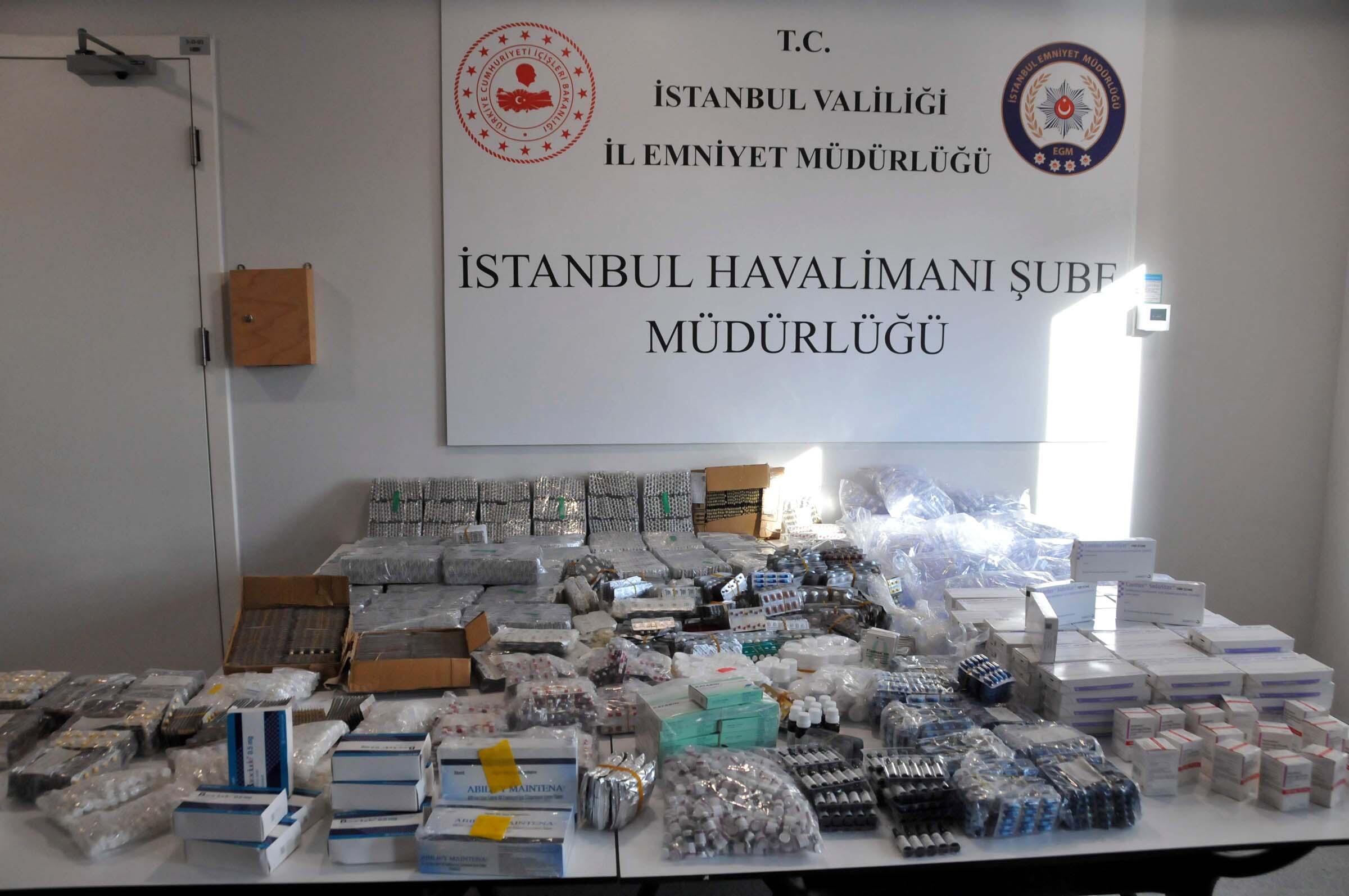 İstanbul Havalimanında kaçak ilaç operasyonu: 1 milyon dolarlık ilaç ele geçirildi