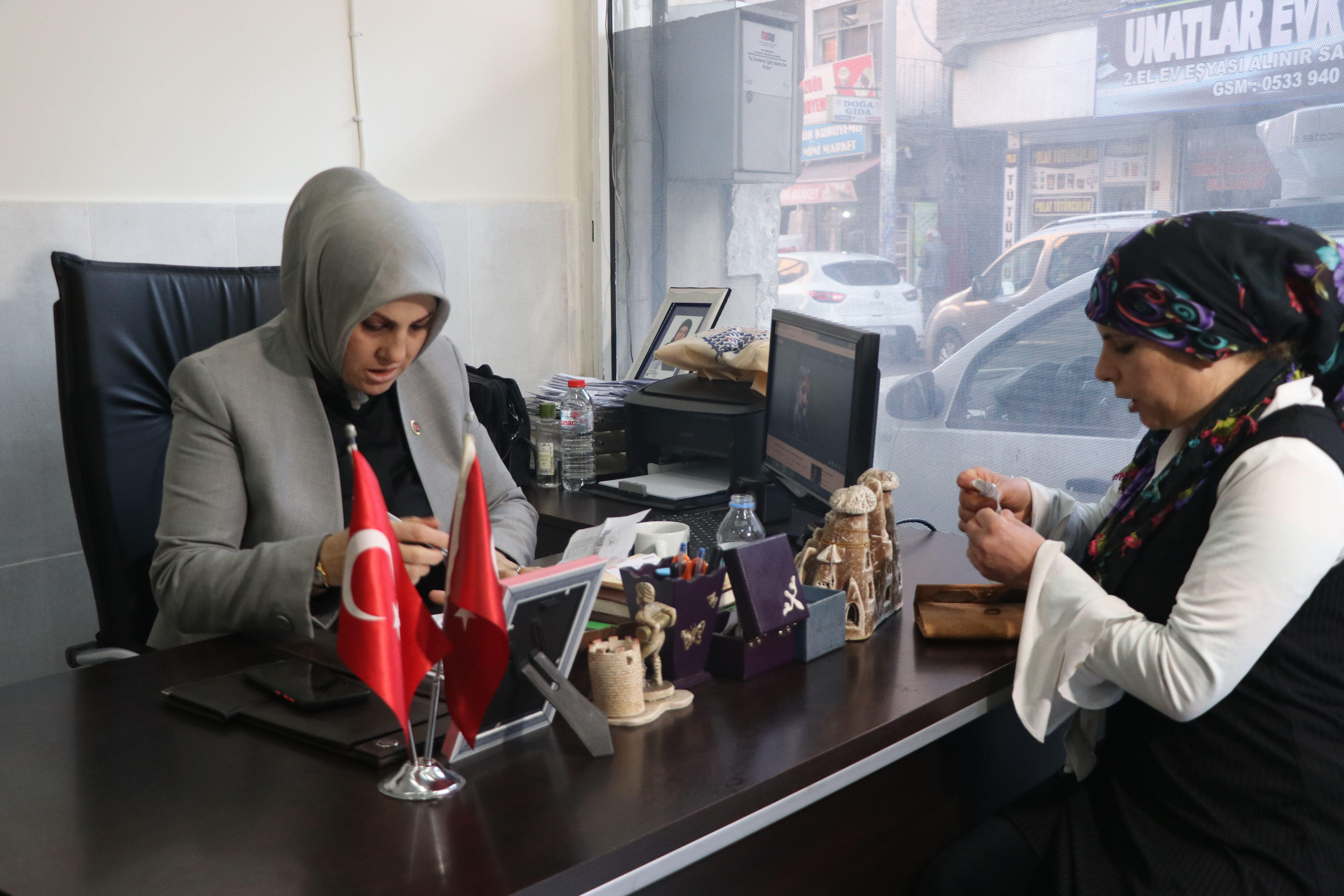 14 yaşındayken evlendirilen Diyarbakırın tek kadın muhtarı, 40 kız çocuğu gelin olmaktan kurtardı