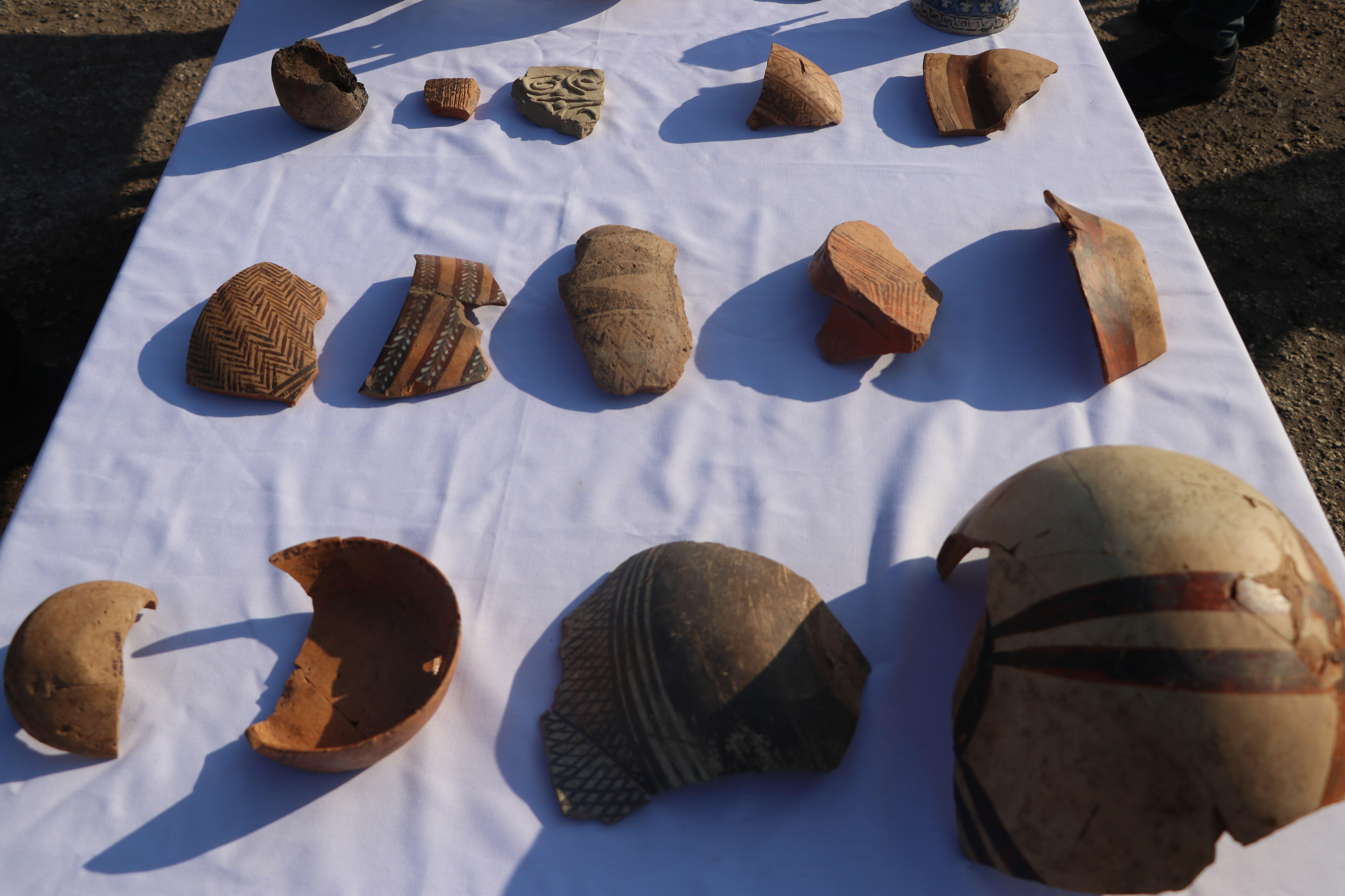 9 bin yıllık höyükteki kazı çalışmalarında 900ün üzerinde eser tespit edildi