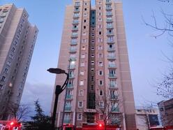 Esenyurt'ta 15 katlı binanın 7. katında yangın: 1 yaralı