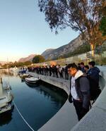 Yelkenli tekne ile Yunan adalarına kaçmaya çalışan 111 kaçak göçmen yakalandı