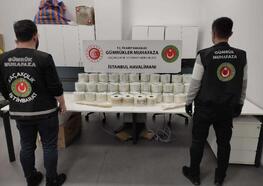 İstanbul Havalimanı'nda uyuşturucu operasyonu: Dedektör köpekler uyuşturucu böyle buldu