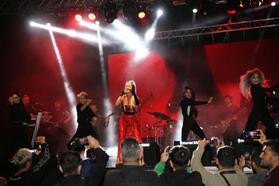 Batman Petrolspor şampiyonluğu Hande Yener konseriyle kutladı