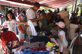 Eskişehir’de gönüllüler, ihtiyaç sahiplerine 2 bin giyecek