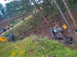 Tosya'da traktör şarampole yuvarlandı: 10 yaralı
