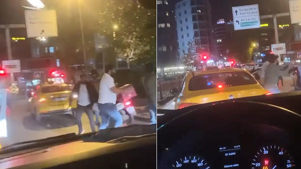 Beyoğlu'nda taksi şoförleriyle yolcuların kavgası