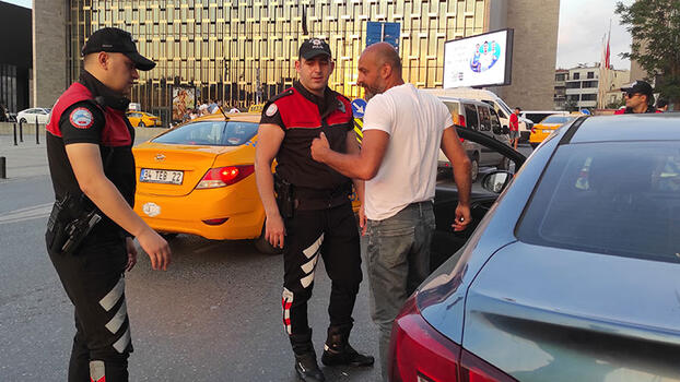 Polis denetiminde durdurulan takside uyuşturucu madde bulundu