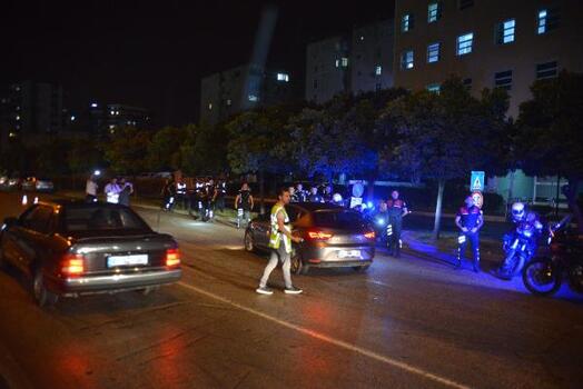 Adana'da 2 bin 650 polisle 'Adana Huzur ve Güven' uygulaması