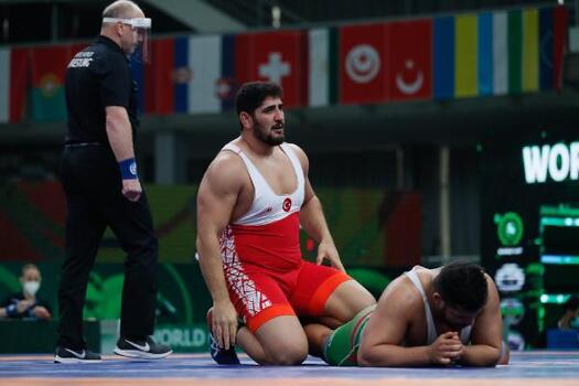 Osman Yıldırım'dan Akdeniz Oyunları'nda altın madalya