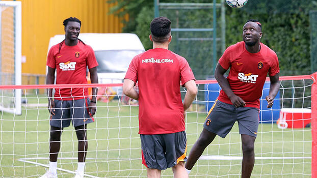 Galatasaray, çift antrenman ile hazırlıklarını sürdürdü