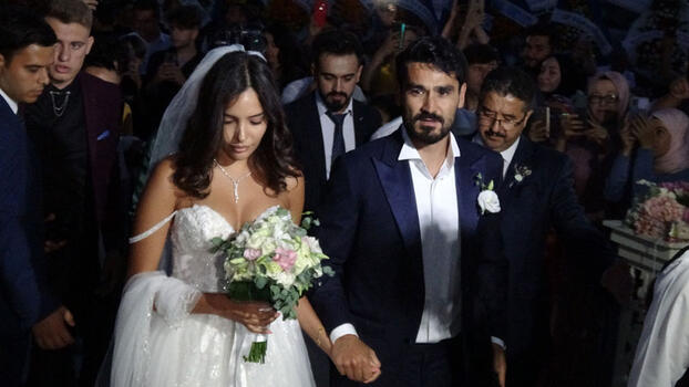 Manchester City'nin yıldızı İlkay Gündoğan, Balıkesir'de düğün yaptı
