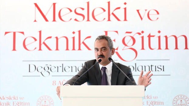 Bakan Özer: İstanbul'da OECD ülkelerinin katımıyla mesleki eğitim zirvesi olacak