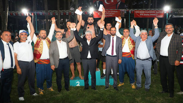 Aba Güreşleri Türkiye Şampiyonası'nda başpehlivan Barış Güngör oldu