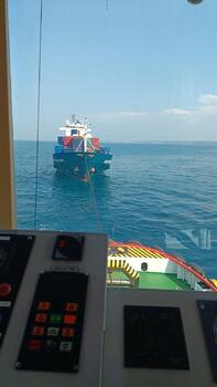 İstanbul Boğaz'ında gemi arızası, kurtarma ekipleri sevk edildi (1)