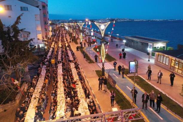 Süleymanpaşa Belediyesi'nde 4 bin kişiye iftar