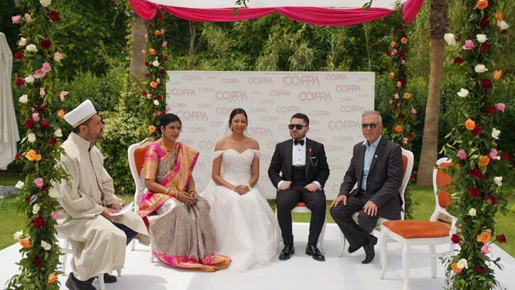Pakistan ve Hindistanlı çift, ülkeleri arasındaki gerginlik nedeniyle Antalya'daki düğünle evlendi