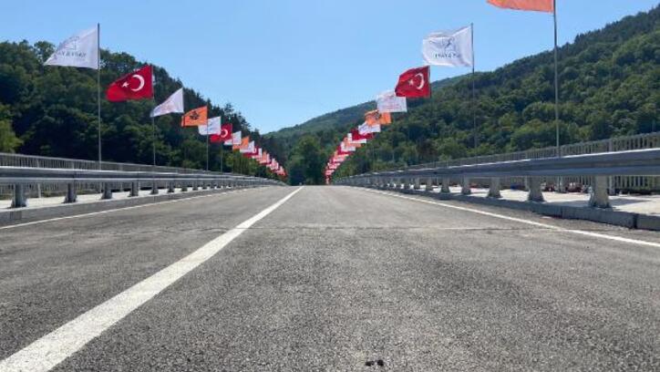 Bakan Karaismailoğlu: Türksat 6A'yı uzaya göndermek için yoğun çaba içindeyiz (2)