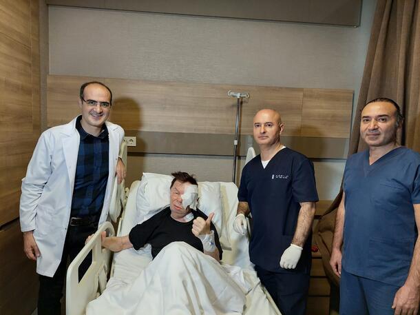 15 gün yaşamaz’ denilen Rus hastanın yüzünden 2 yumruk büyüklüğünde tümör çıktı