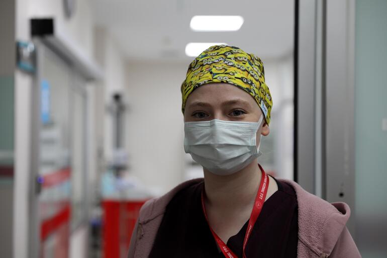Sağlıkçıların simgesi Seher hemşire: Şiddet olayları bizi üzüyor