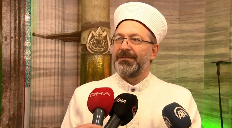 Ali Erbaştan Süleymaniye Camiinde İngilizce hutbe