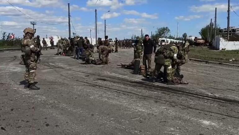 Rusya: 24 saat içinde 29u yaralı 694 Ukrayna askeri teslim oldu