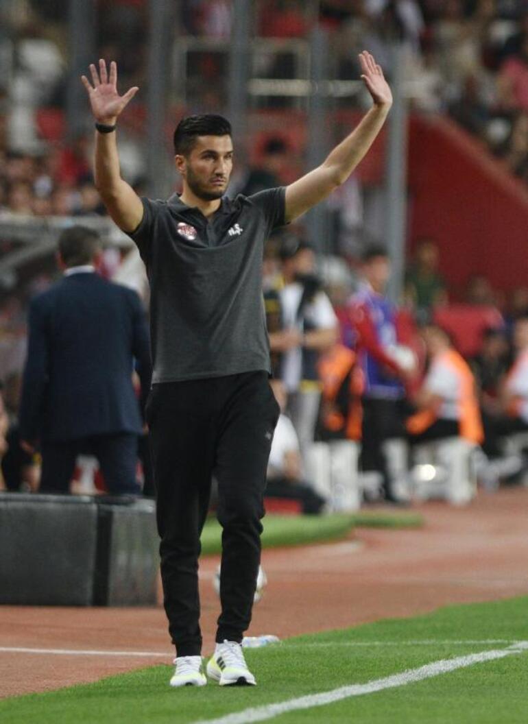 Nuri Şahin, Antalyaspor tarihine geçti