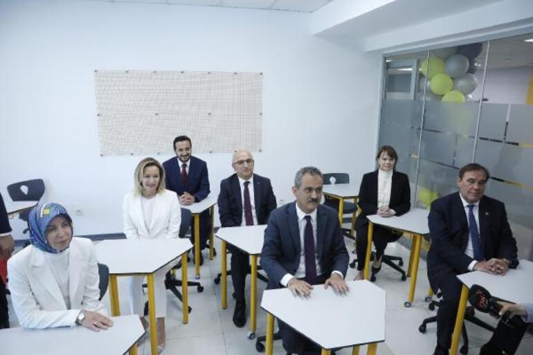 Demirören Medya Mesleki ve Teknik Anadolu Lisesi açıldı