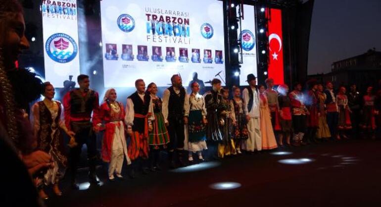 Trabzonda 3 kıtaya horon dersi