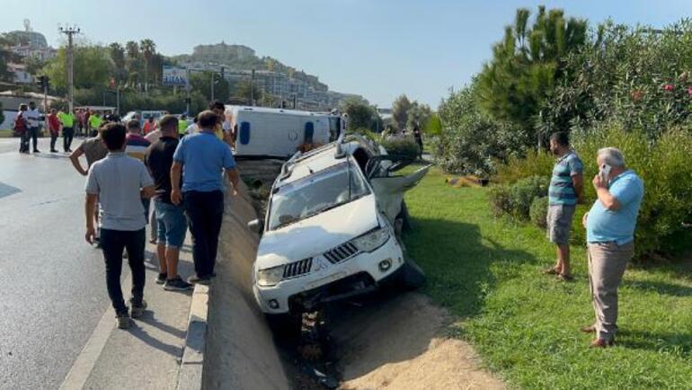 Antalyada ambulans ile kamyonet çarpıştı: 2si sağlıkçı 8 yaralı