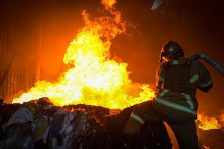Ukraynalı yetkili Dzheppar: Zaporijya'da dün gece 15 patlama oldu