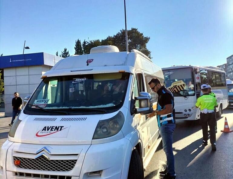 İzmirde ikiz plaka tespit edilen 105 servise trafikten men