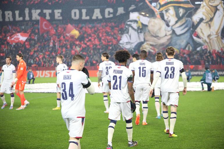 Trabzonspor - Basel maçında tüm Türkiye tek yürek
