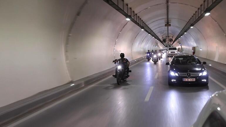 Bakan Karaismailoğlu: Avrasya Tünelinde yılın en yüksek günlük geçişine ulaşıldı