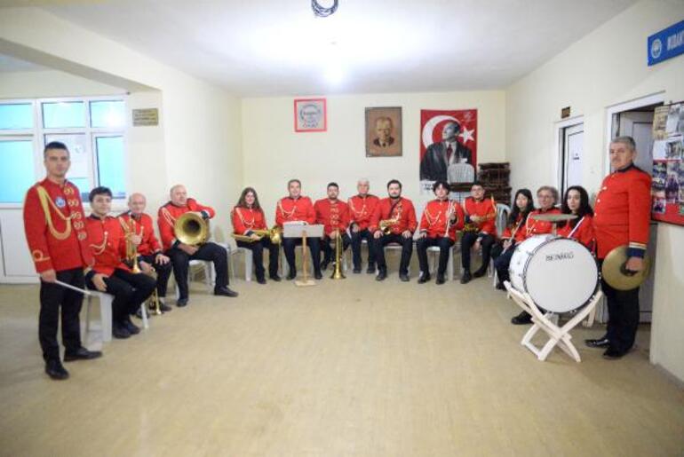 Tenekeci Ali, yoğurtçu Ömer ile kurulan Türkiye’nin ilk sivil bandosunda 100üncü yıl telaşı