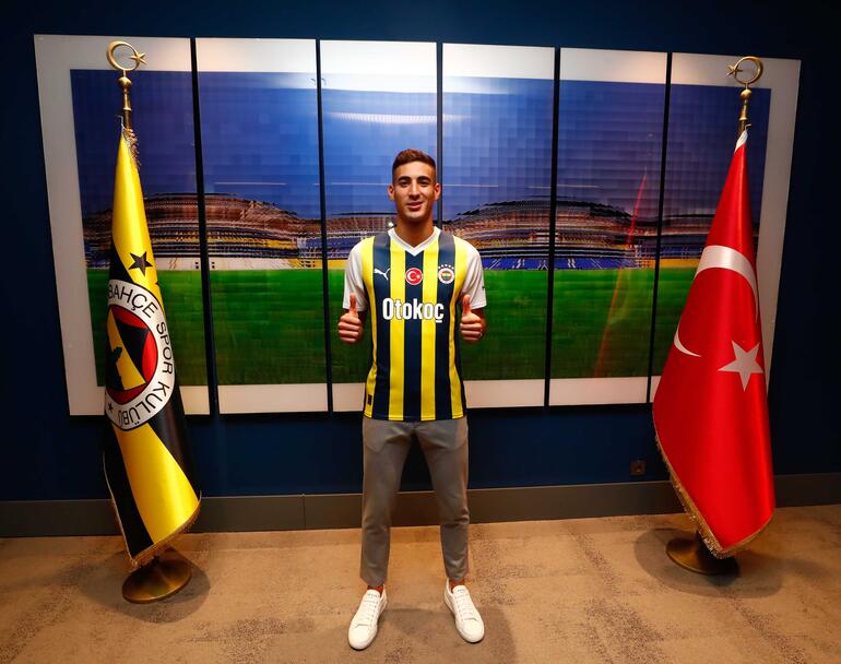 Fenerbahçe, Mert Müldür transferini açıkladı