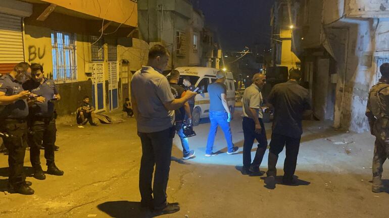 Gaziantep’te komşu aileler arasında kavga: 1’i polis 15 yaralı