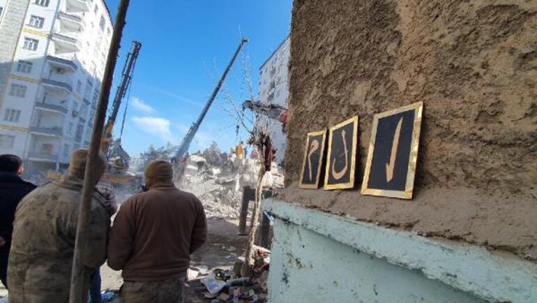 Depremde 137 kişinin öldüğü 2 apartman hem ruhsatsız hem projesiz
