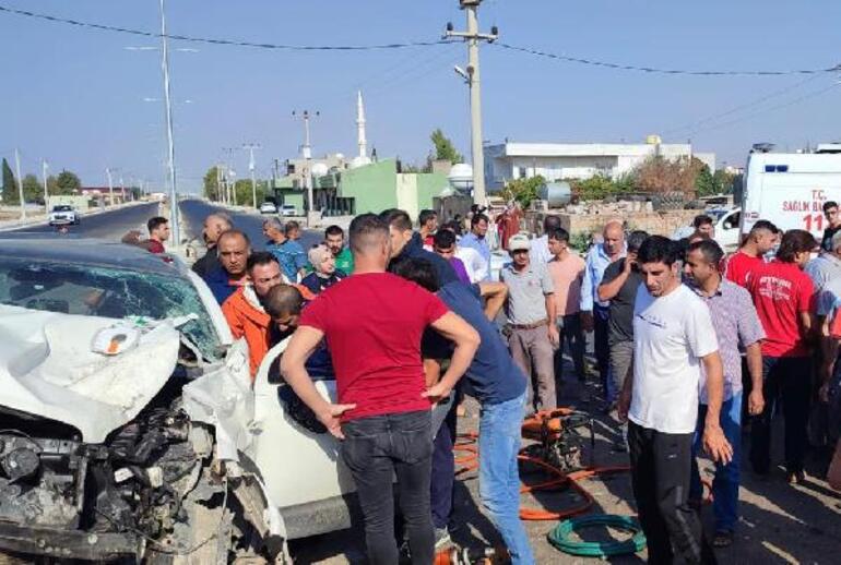 Mardinde ciple kamyonet çarpıştı; 5 yaralı