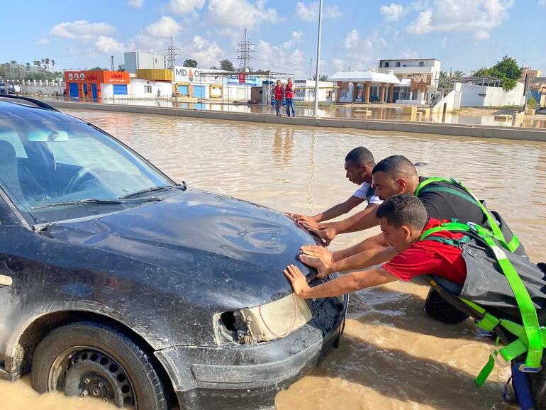 Libya’da sel felaketi: 10 bin kayıp var