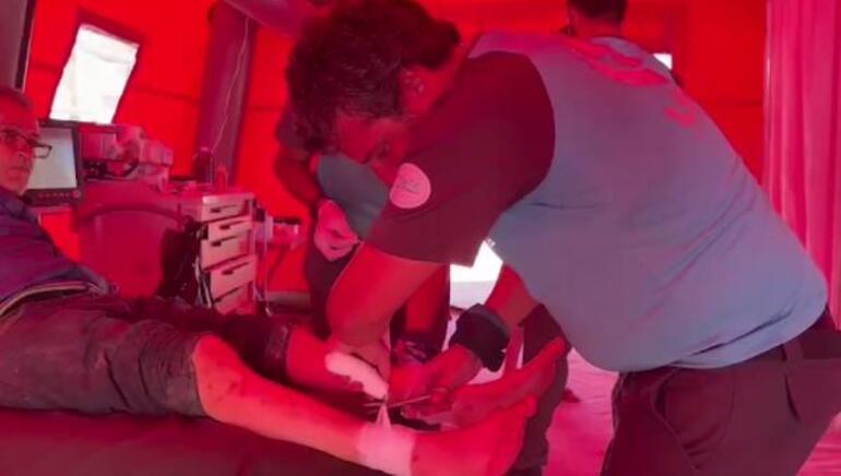 Sağlık Bakanlığına bağlı UMKE ve UMKE Atak ekipleri Libyanın yaralarını sarıyor