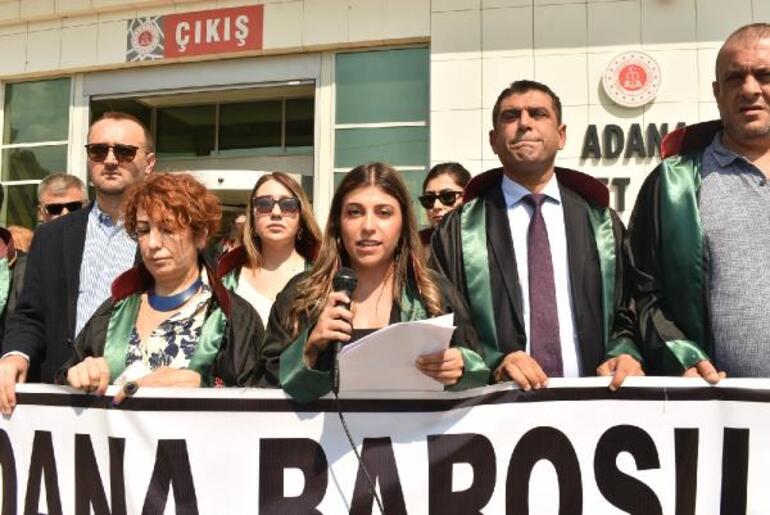 Adana’da avukatlar, meslektaşlarının öldürülmesine tepki gösterdi