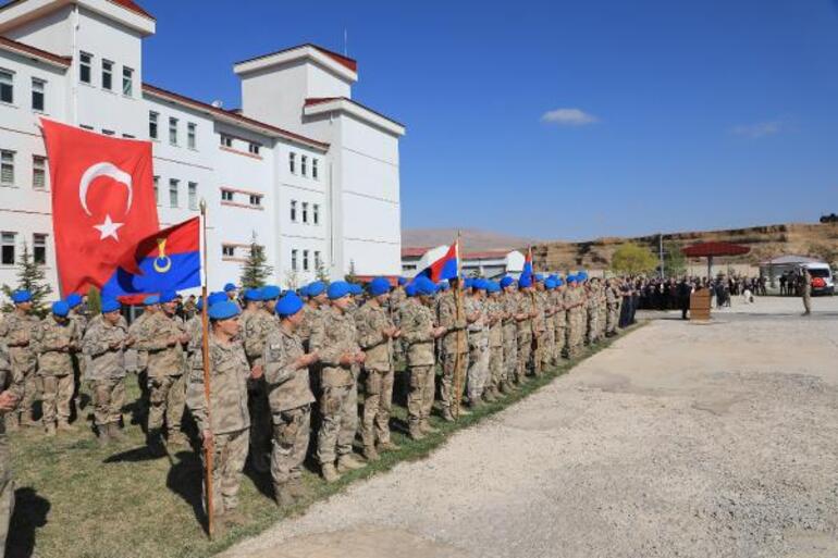 Bitliste 130 komando, dualarla Zeytin Dalı Harekatı bölgesine uğurlandı