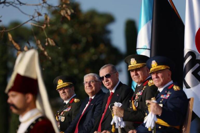 Boğazdan geçen 100 gemi Cumhurbaşkanı Erdoğana çimariva selamında bulundu